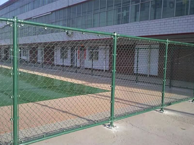 邯鄲詳說體育場圍欄網的安裝方式